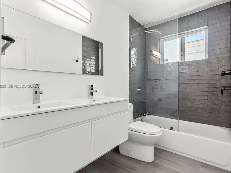3855 SW 1st St — Photo 7