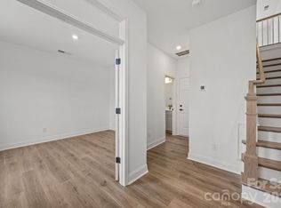 7032 Westrow Ave, Charlotte, NC 28278