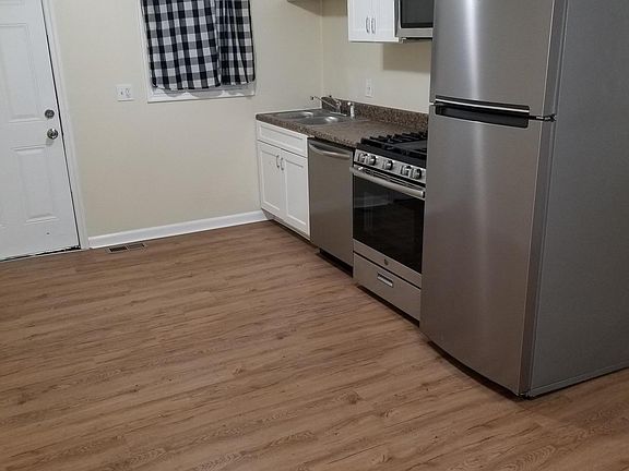 5th image of 4 Dunlop Ave