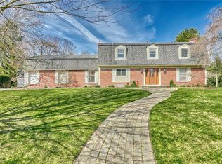 1212 Severn Rdg, Webster, NY 14580