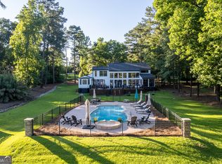 183 Lakecrest Dr NE, Milledgeville, GA 31061