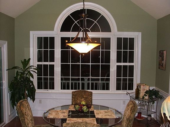 Sun Room/Breakfast Room