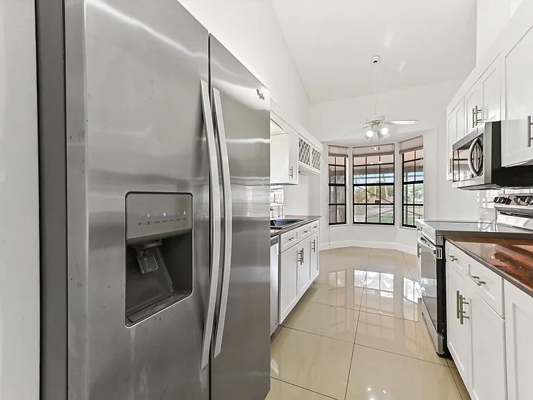 5421 Helene Cir — Photo 8