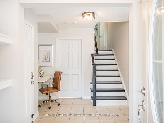3rd image of 298 Reis Pl