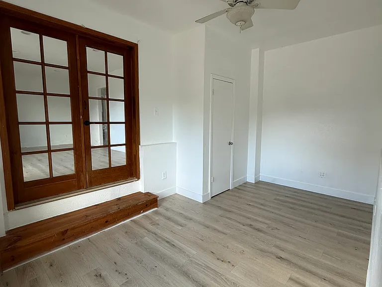 3566 W Amherst Ave — Photo 7