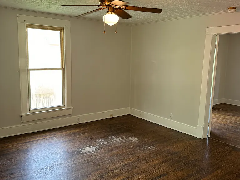 1011 Ford Pl — Photo 4