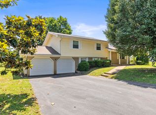 914 Valleywood Dr, Hixson, TN 37343