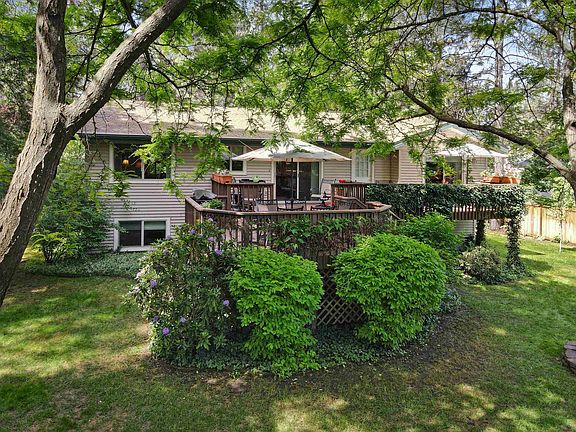 4th image of 509 E Eaton Ave