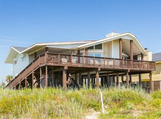 22529 Kennedy Dr, Galveston, TX 77554