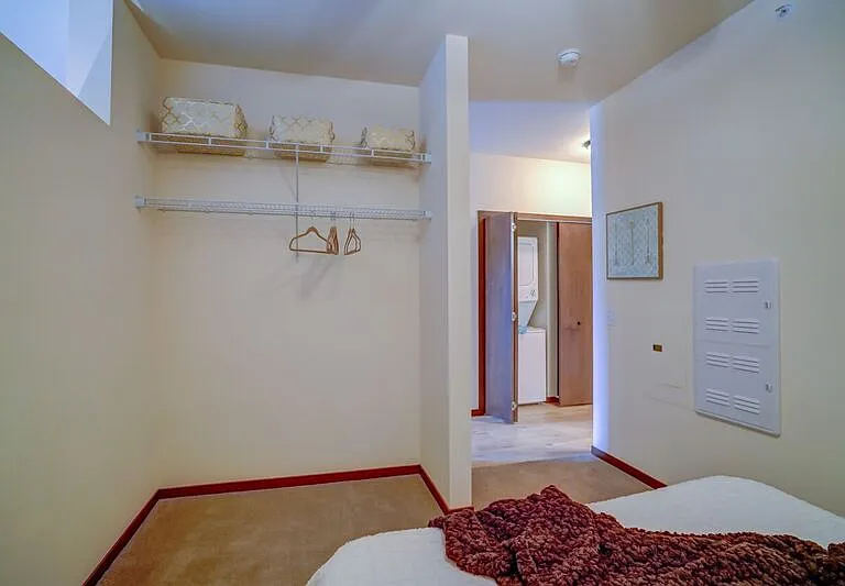 Reagan- Bedroom
