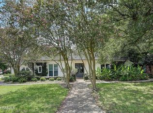 108 Woodlawn Dr, Lafayette, LA 70506