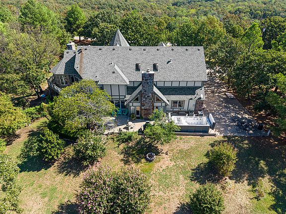 5th image of 15594 Overlook Dr