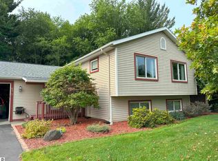 6373 Apple Blossom Ln, Traverse City, MI 49685