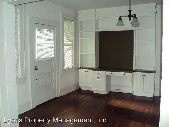 4th image of 115 E Adair St