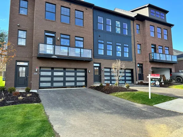 Brownstone I Plan, Brookwood Brownstones