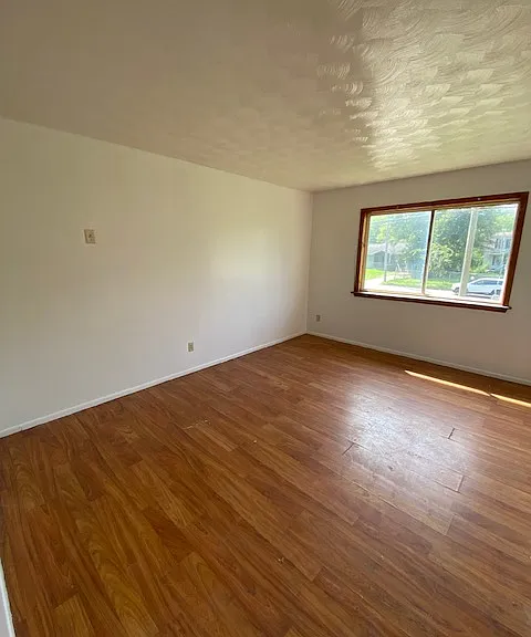 3538 W Jolly Rd #UPPER — Photo 2