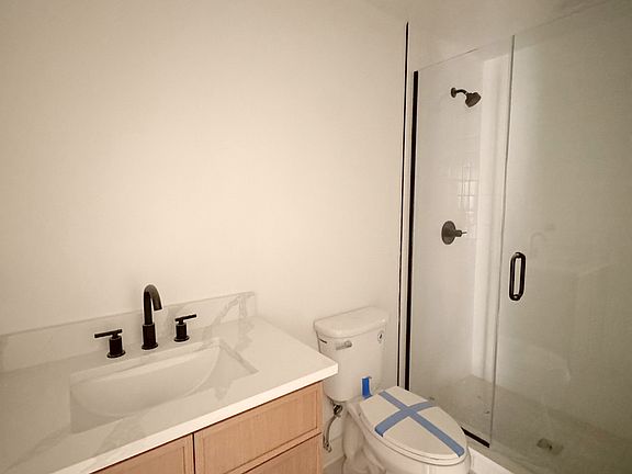 3rd image of 2403 N Kedzie Blvd #3142-2