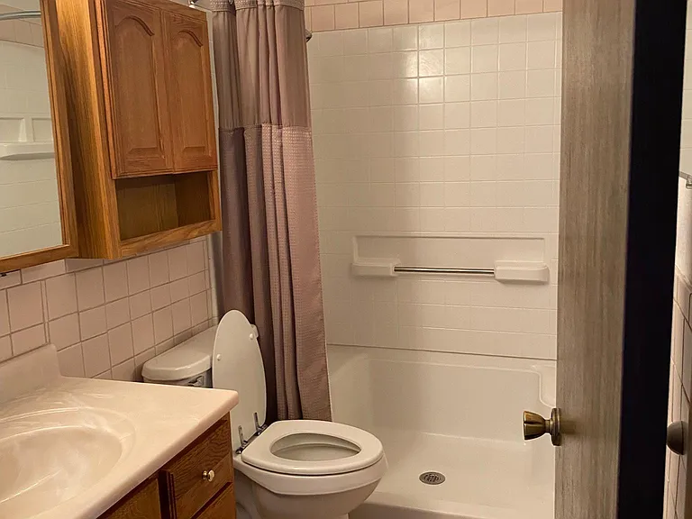 4460 S Poplar St #102 — Photo 30
