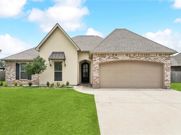 231 Fayedaye Dr, Madisonville, LA 70447