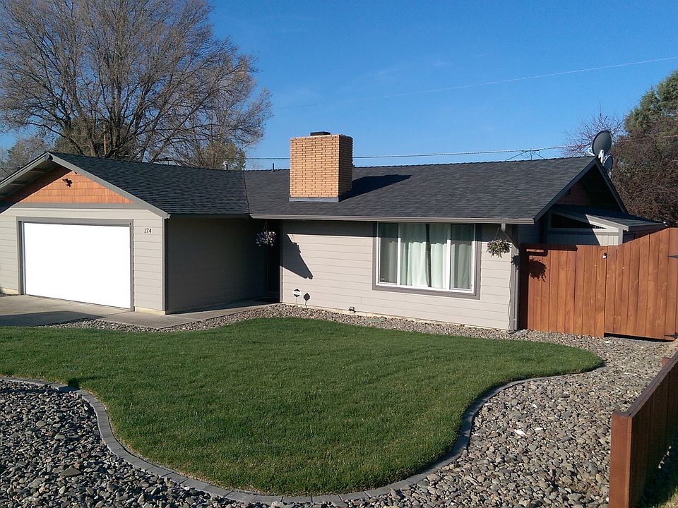 1st image of 174 NE Cowden Dr