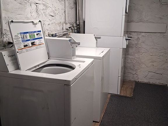 3rd image of 422 W 10th St #8