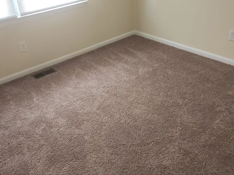 1405 Vista Dr — Photo 6