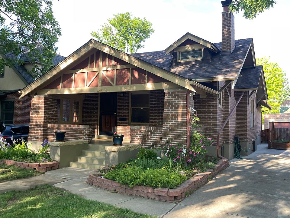Wonderful Congress Park bungalow on shady street
