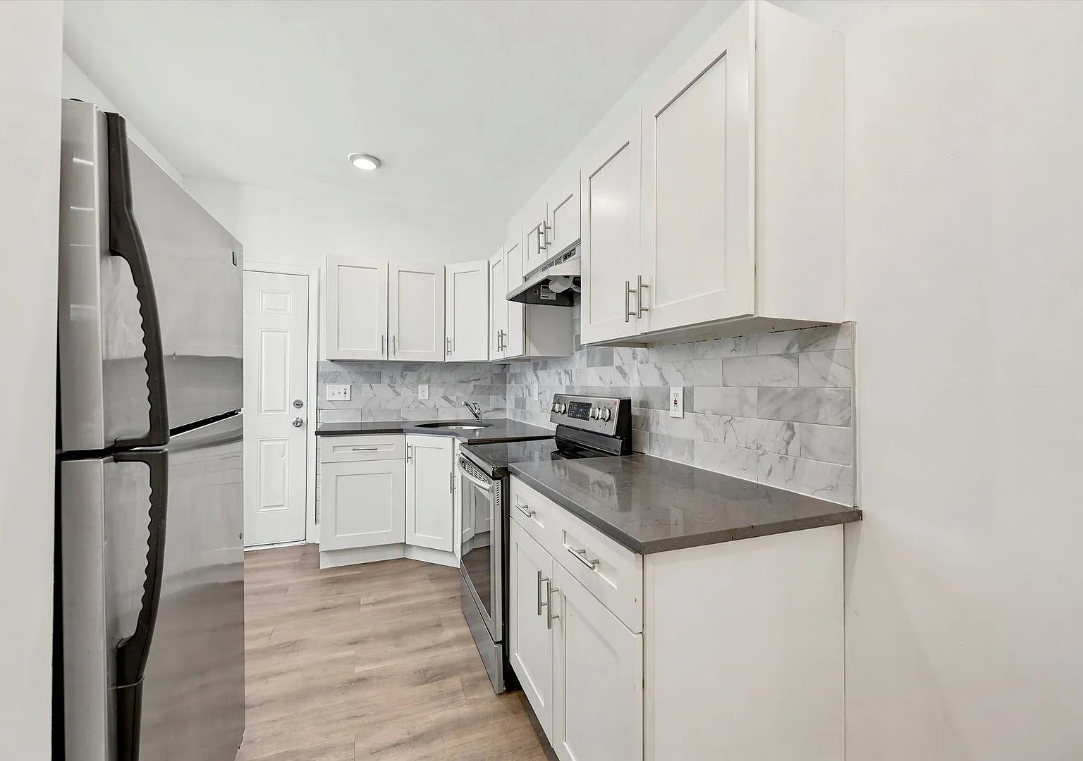 2BR/3BA House | Kensington — Photo 1