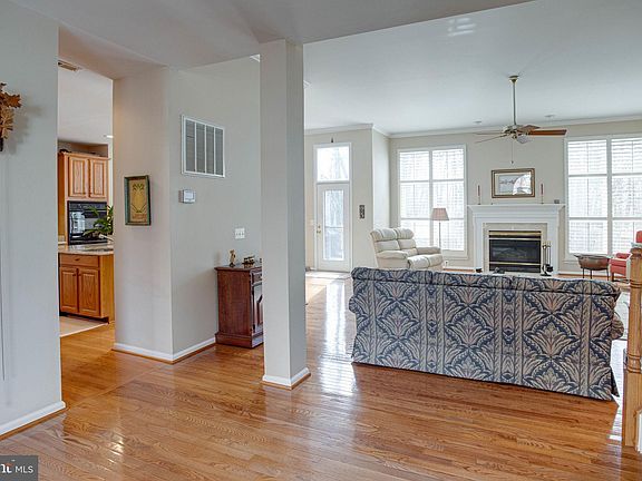 5th image of 8925 Day Lilly Ct