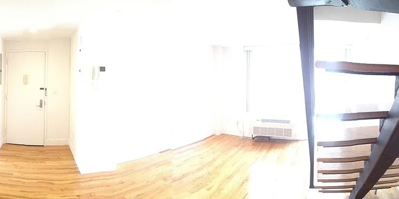 Rented by Bahar Management | media 32