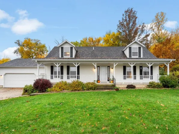 516 Rosemary Ln, Anamosa, IA 52205