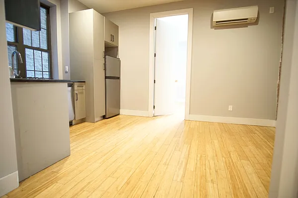 Rented by Lofts and Flats LLC | media 12