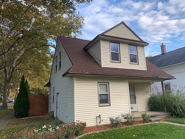 1st image of 674 Garfield Ave NW