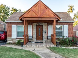 537 Kingston Dr, Saint Louis, MO
