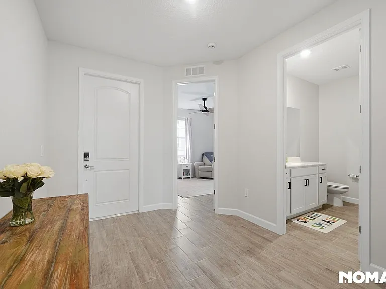 12220 SW Roma Cir — Photo 18