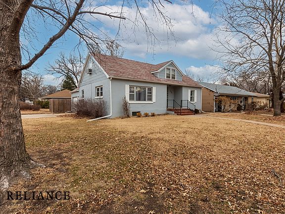 2nd image of 208 W 23rd St