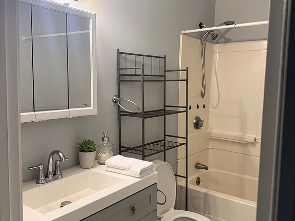 5th image of 60 Broadway APT 1