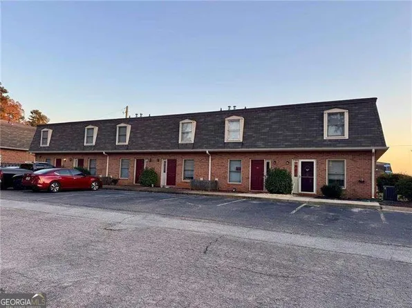 3925 Mountain View Rd #3-C, Oakwood, GA 30566