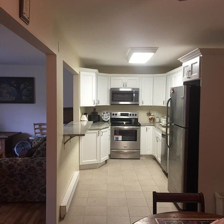 Open concept - Kit, LR, DR