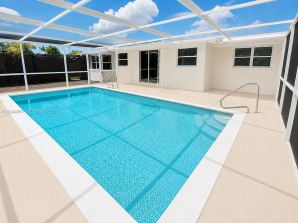 4708 Orange Grove Blvd, North Fort Myers, FL 33903