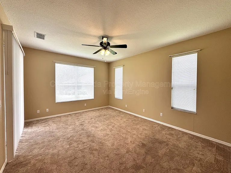 10118 Shortwood Ln — Photo 16