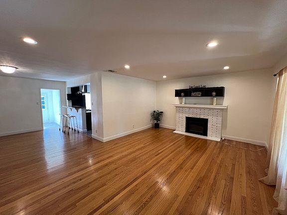 3rd image of 5624 Monalee Ave