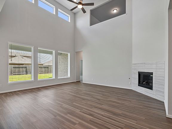 2nd image of 18326 Kearney Terrace Ln