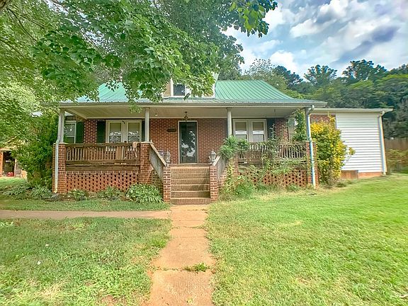 3rd image of 4362 Appalachian Dr