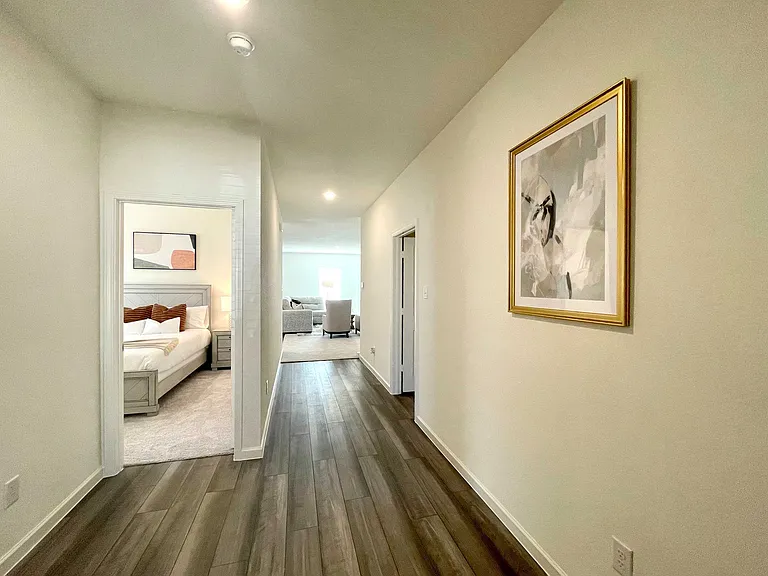 35 Glen Crossing Rd — Photo 18