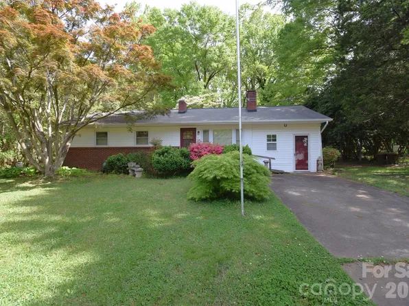 502 W Henry St, Belmont, NC 28012