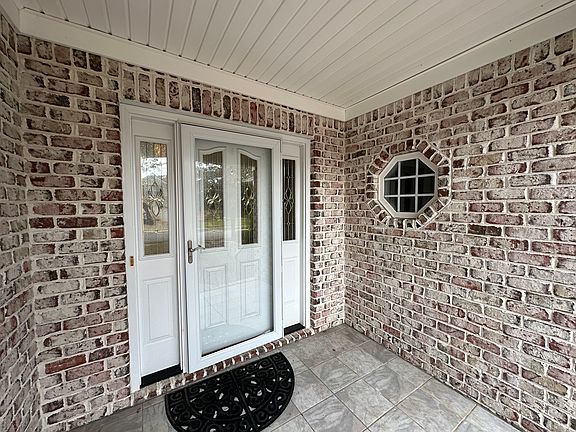 4th image of 1104 Walbury Ct