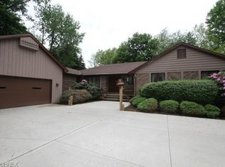 2420 Forest Glen Rd, Madison, OH 44057