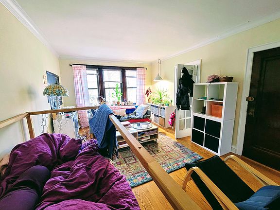 4th image of 4605 N Wolcott Ave #1