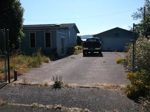 1655 Makinster Rd, Tillamook, OR 97141